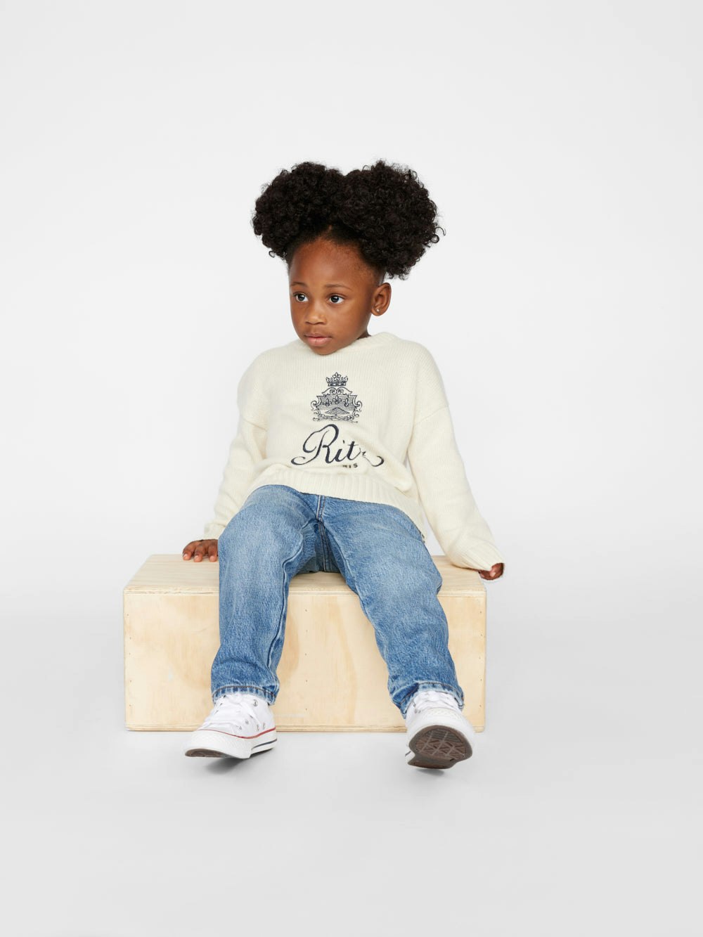 sweater front view alt:fit2